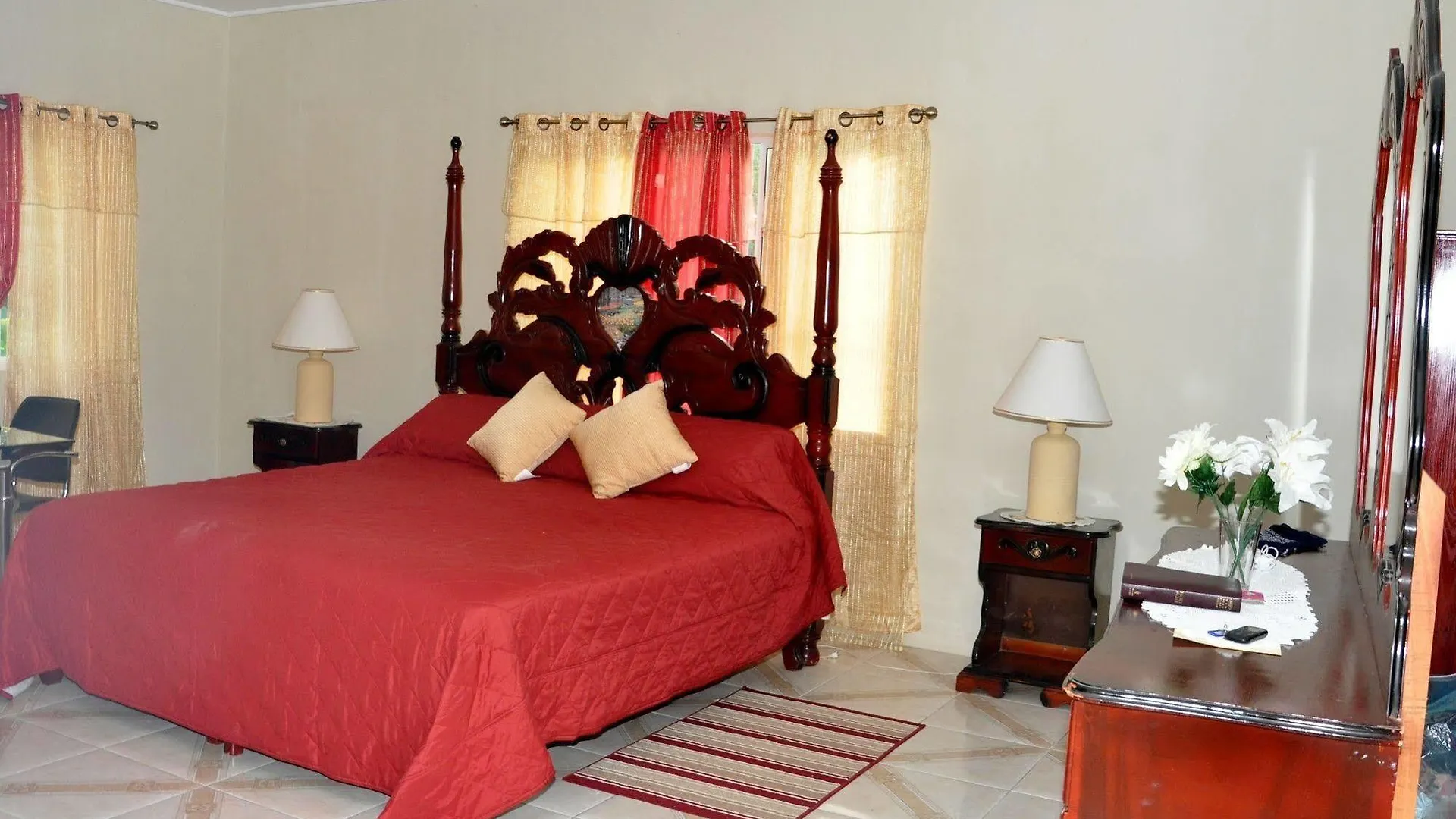 Mom'S Village Resort Runaway Bay Jamajka