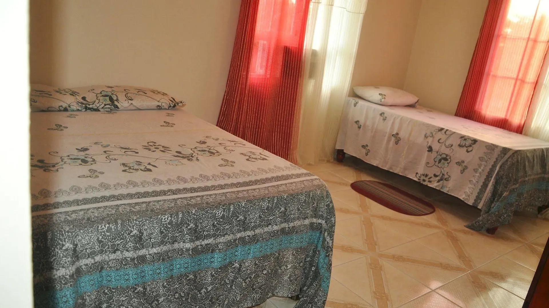 Mom'S Village Resort Runaway Bay