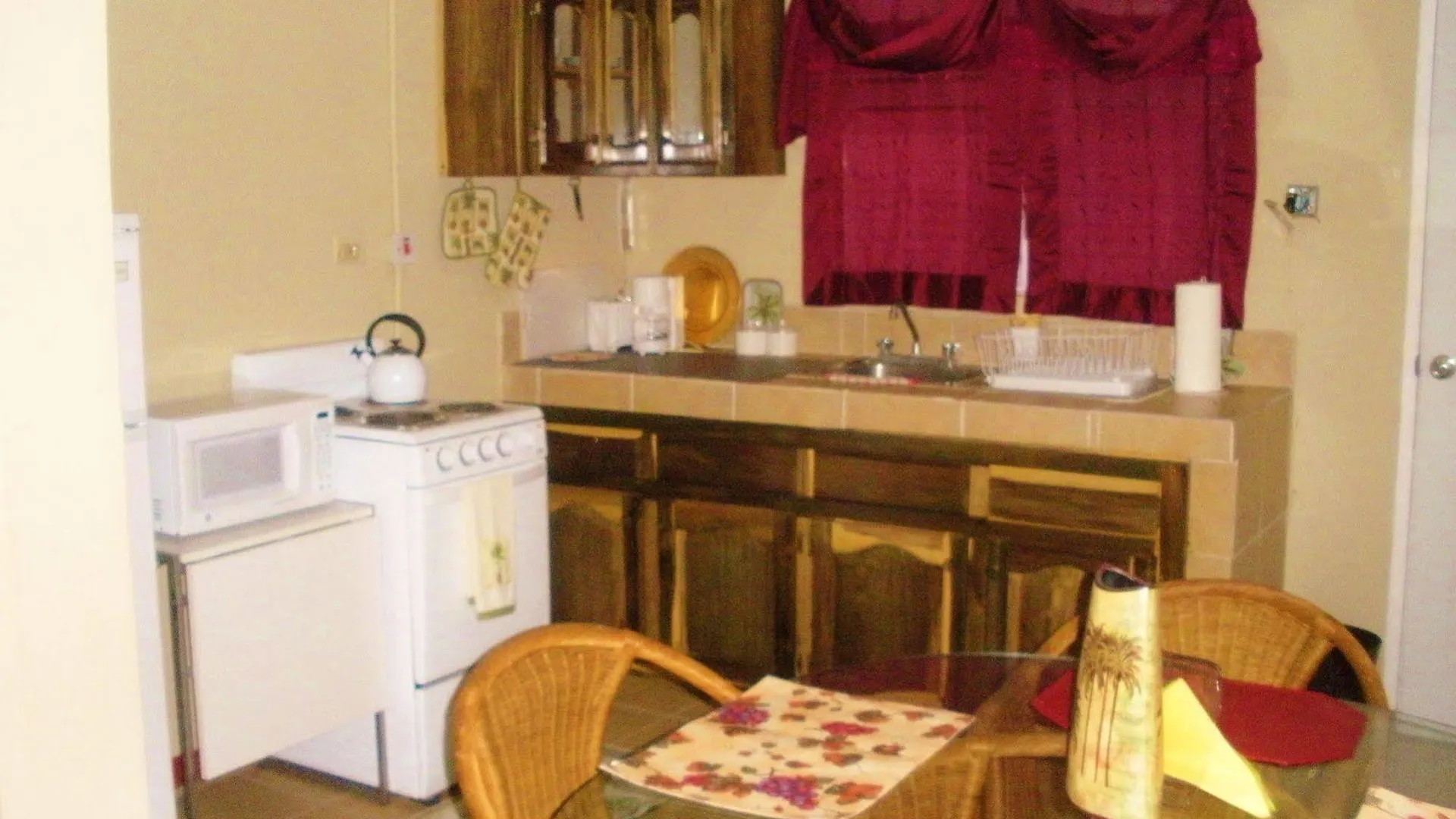 Bed & Breakfast Mom'S Village Resort Runaway Bay