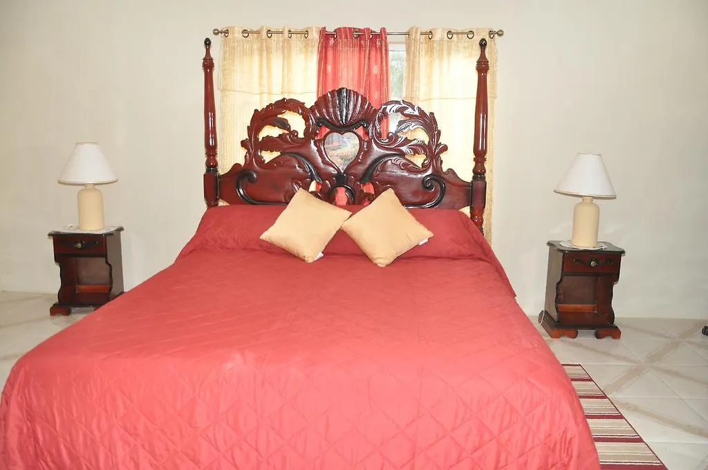 Bed & Breakfast Mom'S Village Resort Runaway Bay